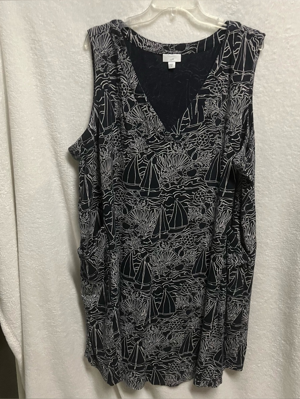 V-Neck navy blue & White Sailboat Print Sleeveless knit Dress